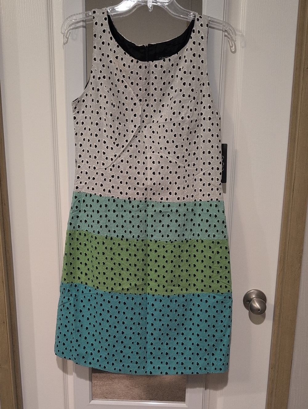 Sleeveless Colorblock Eyelet Dress in White, Mint, Green, Teal